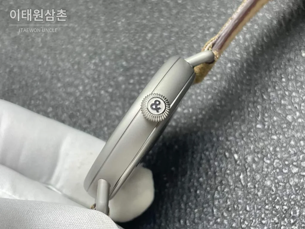 벨앤로스 빈티지 그레이PVD 스틸 블랙다이얼 오토매틱 45mm 브라운 가죽 스트랩