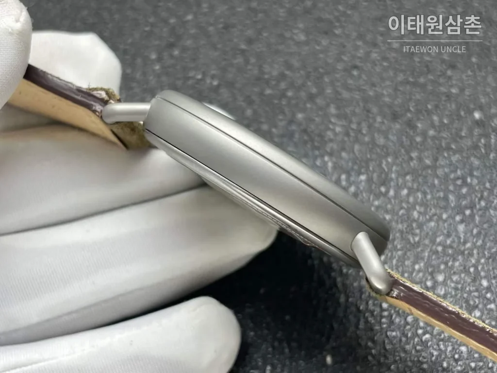 벨앤로스 빈티지 그레이PVD 스틸 블랙다이얼 오토매틱 45mm 브라운 가죽 스트랩