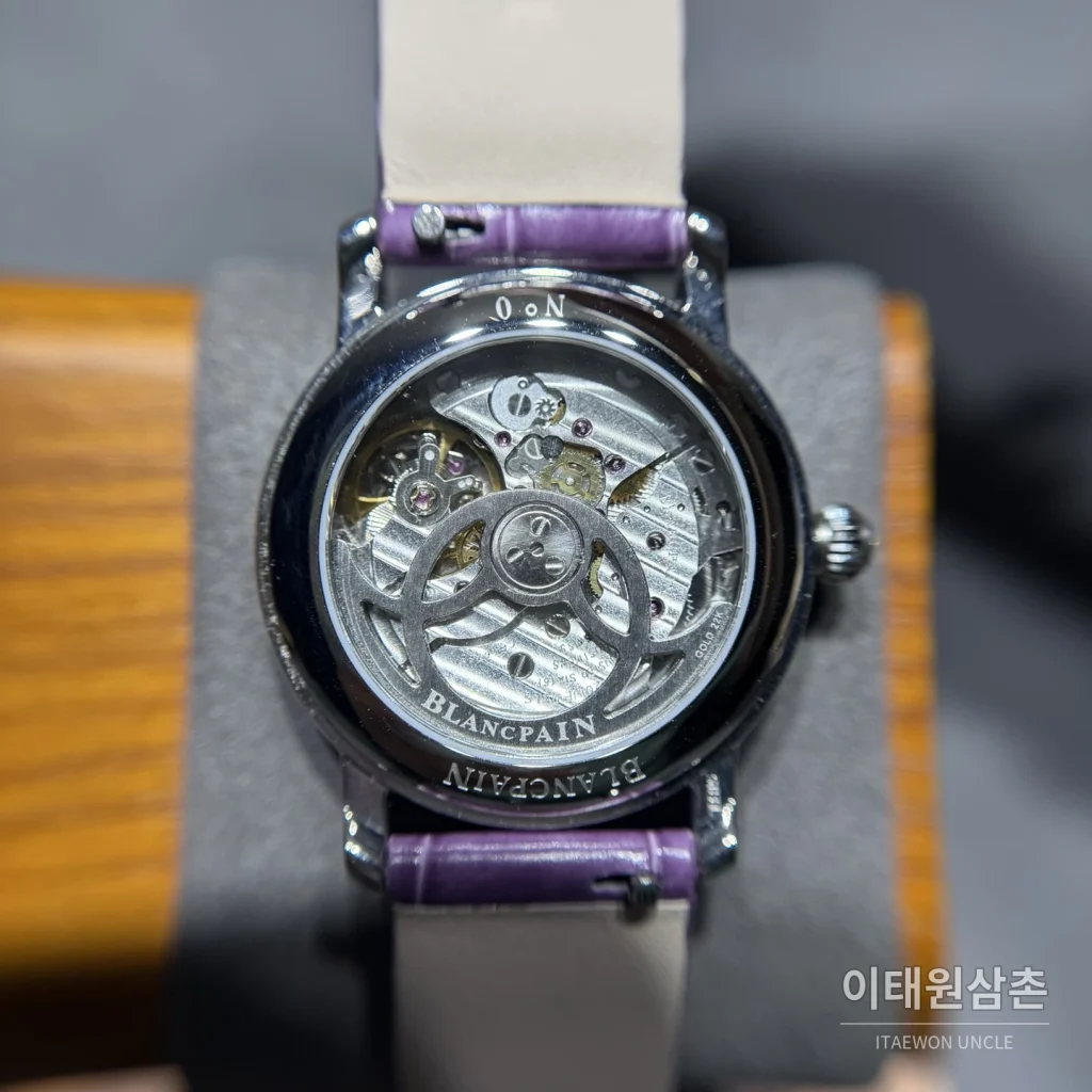 블랑팡 다이아몬드 볼 오토매틱 34.9mm 미정