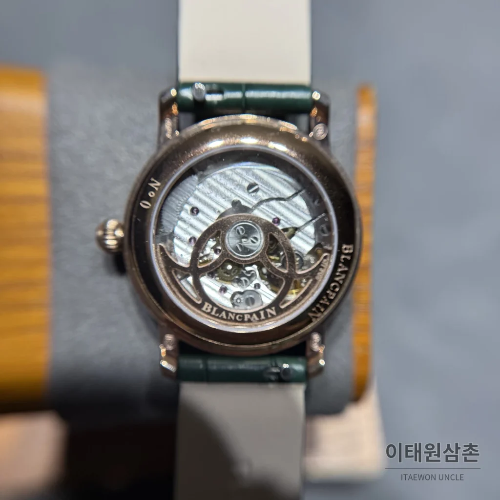 블랑팡 다이아몬드 볼 오토매틱 34.9mm 자개 다이얼 그린 가죽 스트랩 로즈골드 베젤