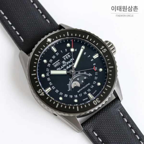 블랑팡 피프티패덤즈 오토매틱 43.6mm 블랙 다이얼