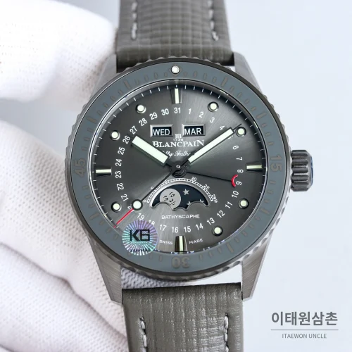블랑팡 피프티패덤즈 오토매틱 43.6mm 그레이 다이얼