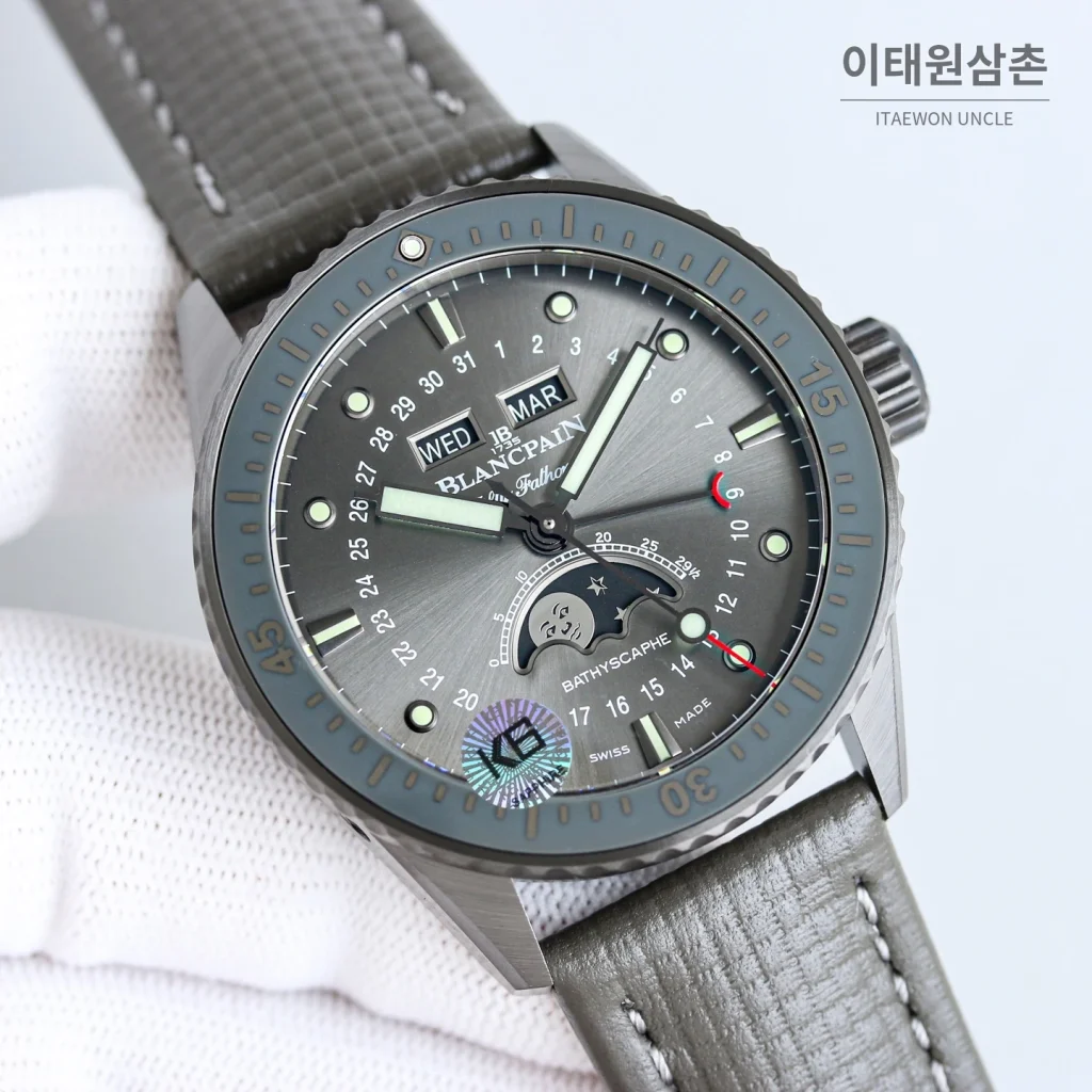 블랑팡 피프티패덤즈 오토매틱 43.6mm 그레이 다이얼
