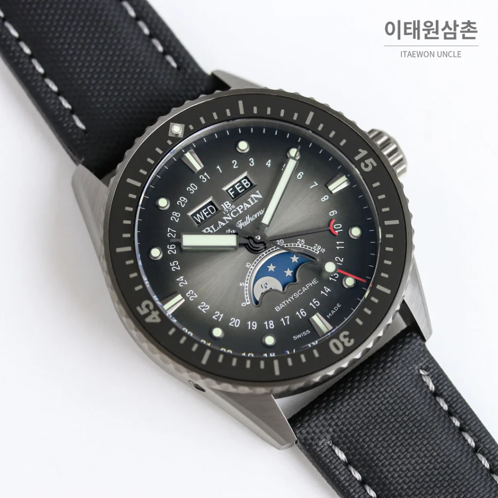 블랑팡 피프티패덤즈 오토매틱 43.6mm 블랙 다이얼