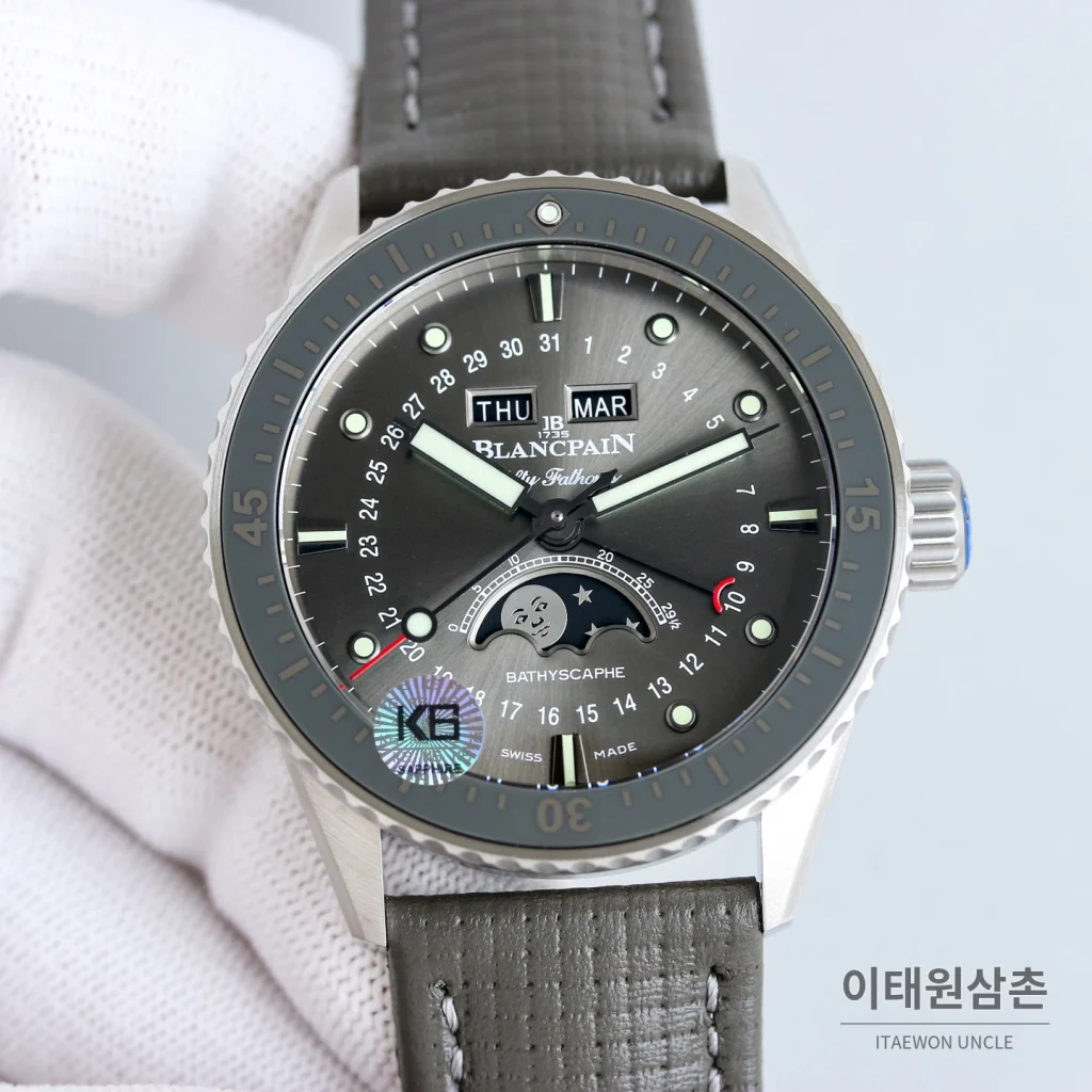 블랑팡 피프티패덤즈 오토매틱 43.6mm 그레이 다이얼