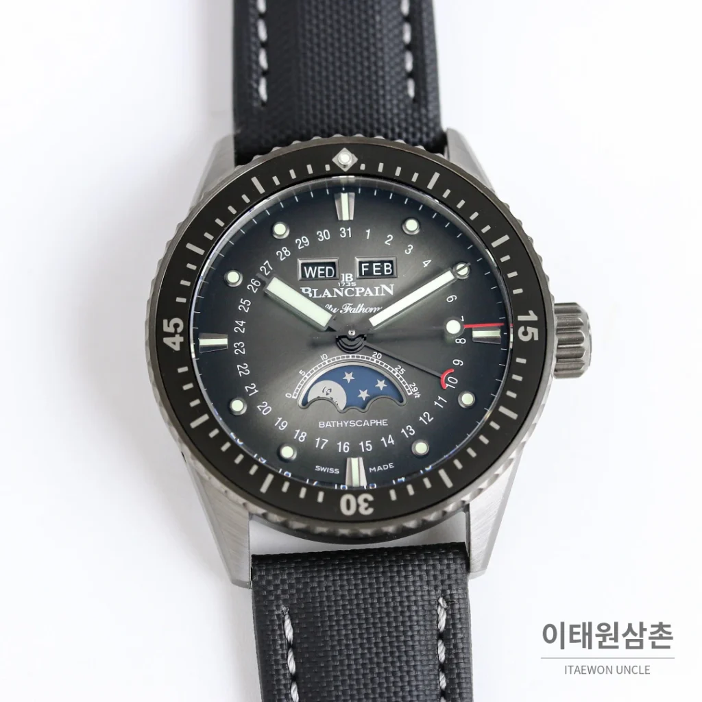 블랑팡 피프티패덤즈 오토매틱 43.6mm 블랙 다이얼
