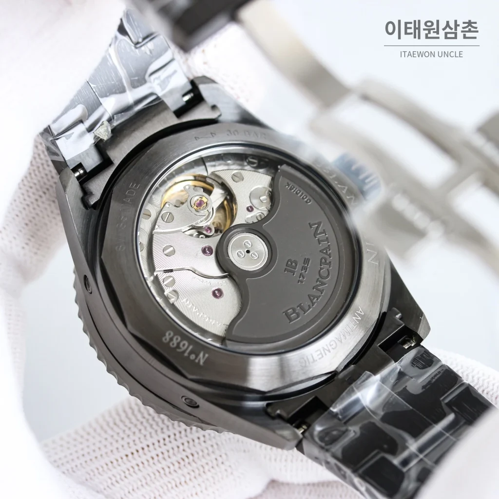 블랑팡 피프티패덤즈 오토매틱 43.6mm 그레이 다이얼