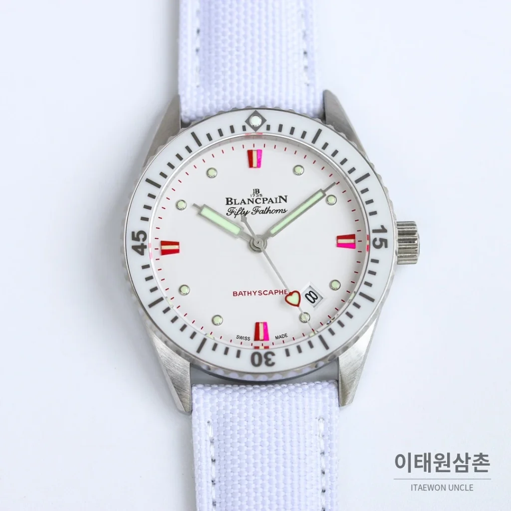 블랑팡 피프티패덤즈 바티스카프 세라믹 오토매틱 38mm 블랙 화이트 나일론 스트랩 (3)