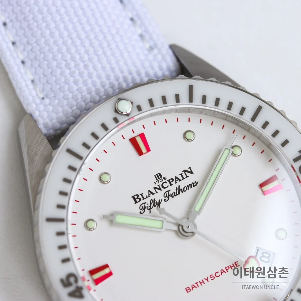 블랑팡 피프티패덤즈 바티스카프 세라믹 오토매틱 38mm 블랙 화이트 나일론 스트랩