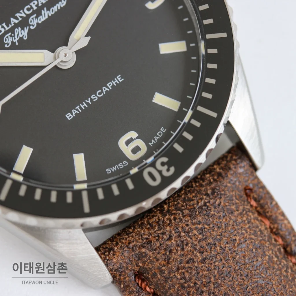 블랑팡 피프티패덤즈 바티스카프 세라믹 오토매틱 38mm 블랙 브라운 가죽 스트랩