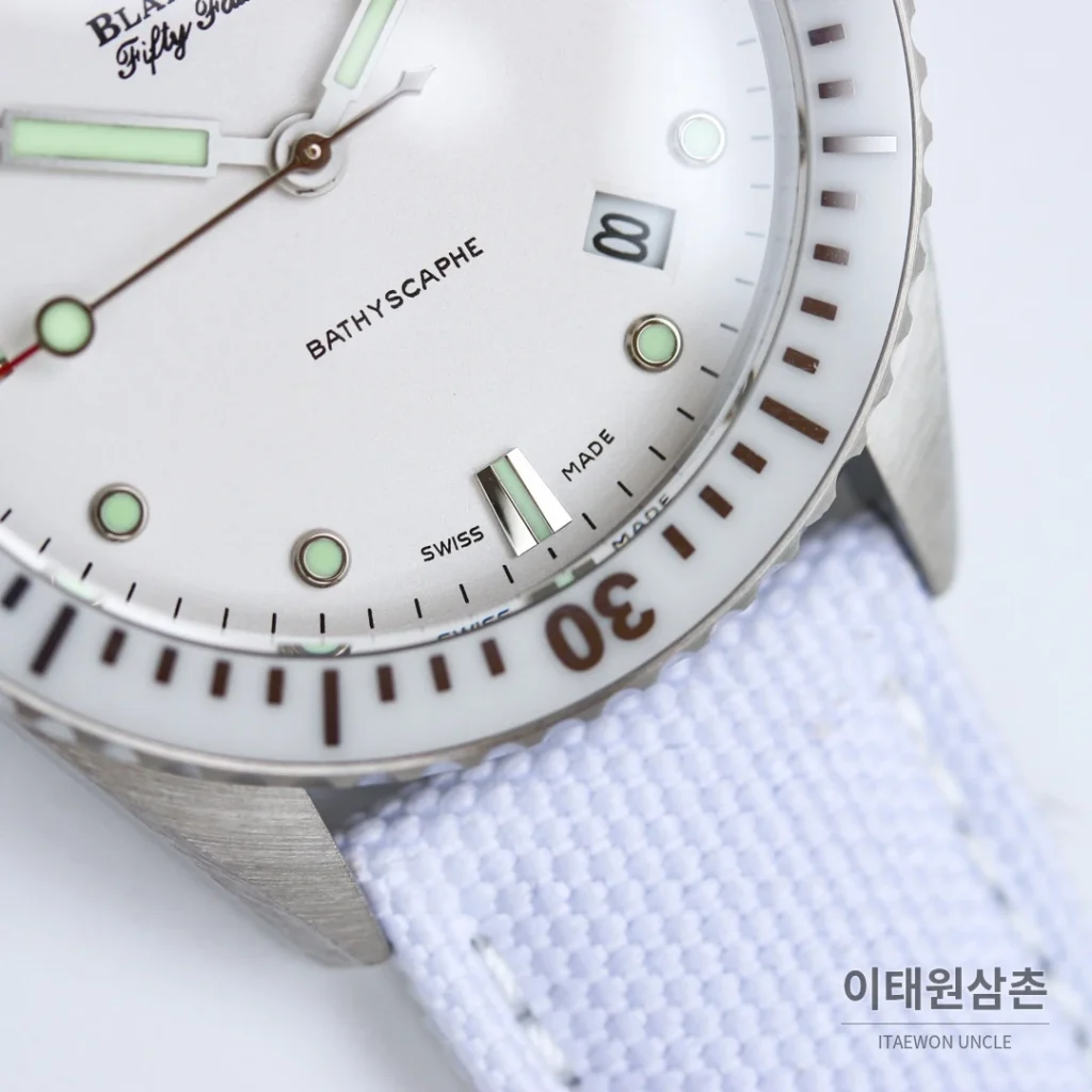 블랑팡 피프티패덤즈 바티스카프 세라믹 오토매틱 38mm 블랙 화이트 나일론 스트랩 (2)