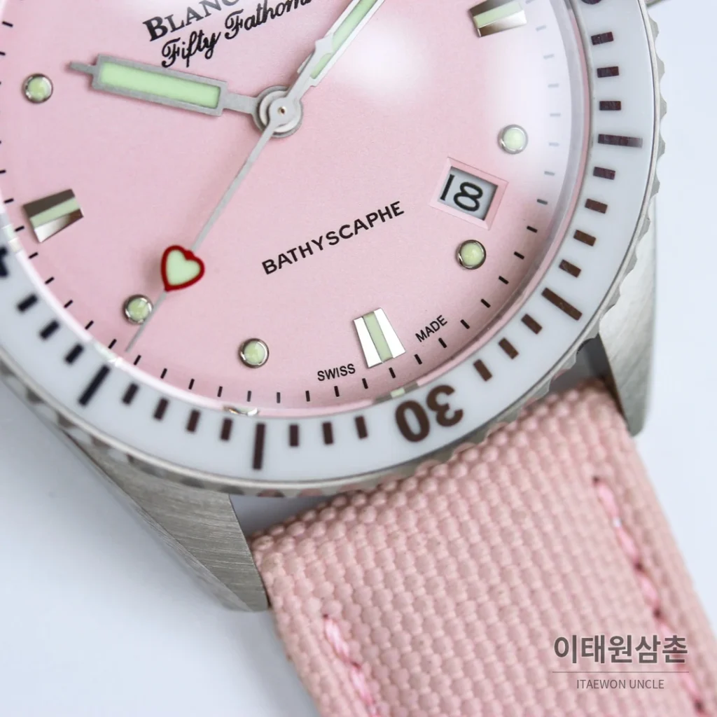 블랑팡 피프티패덤즈 바티스카프 세라믹 오토매틱 38mm 블랙 핑크 나일론 스트랩