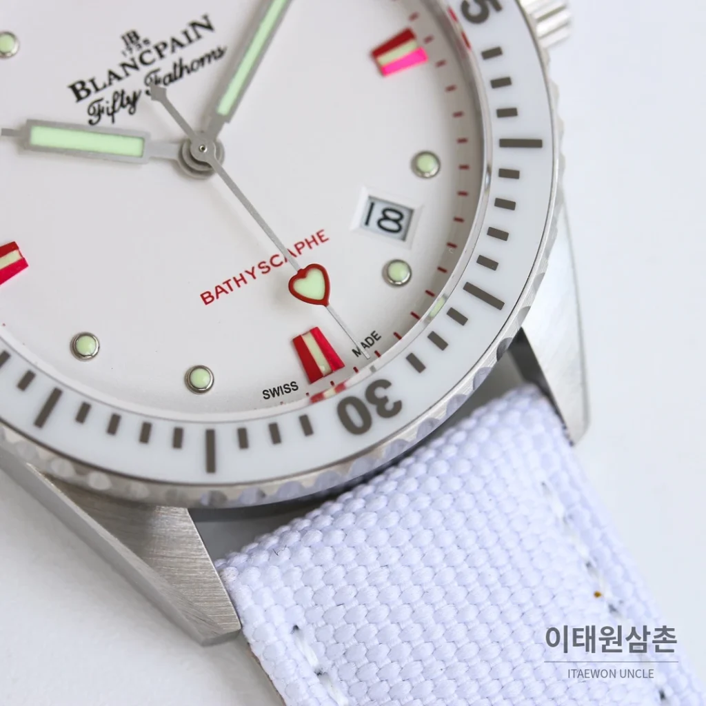 블랑팡 피프티패덤즈 바티스카프 세라믹 오토매틱 38mm 블랙 화이트 나일론 스트랩
