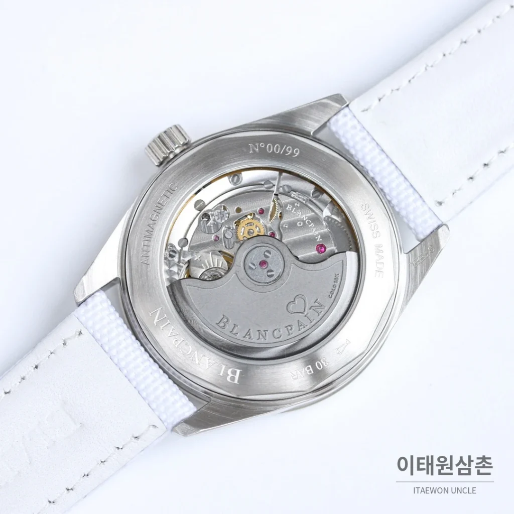 블랑팡 피프티패덤즈 바티스카프 세라믹 오토매틱 38mm 블랙 화이트 나일론 스트랩 (3)