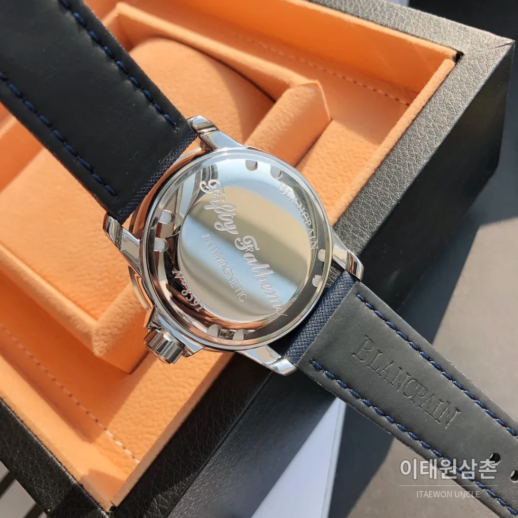 블랑팡 피프티패덤즈 블랙 세라믹 다이버 오토매틱 45mm 네이비 다이얼
