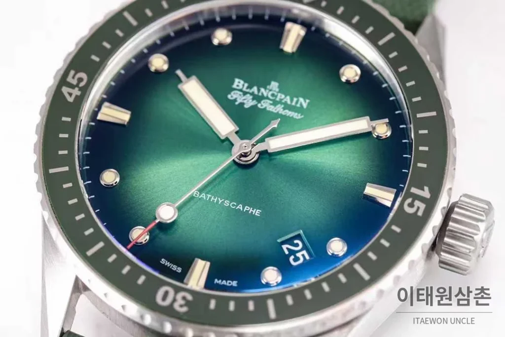 블랑팡 피프티패덤즈 세라믹 블랙다이얼 데이트 다이버 오토매틱 43.6mm 그린 나일론 스트랩 그린 베젤