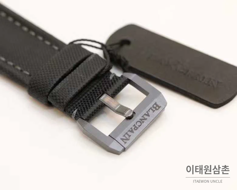 블랑팡 피프티패덤즈 세라믹 블랙다이얼 데이트 다이버 오토매틱 43.6mm 블랙 가죽 스트랩 그레이 베젤