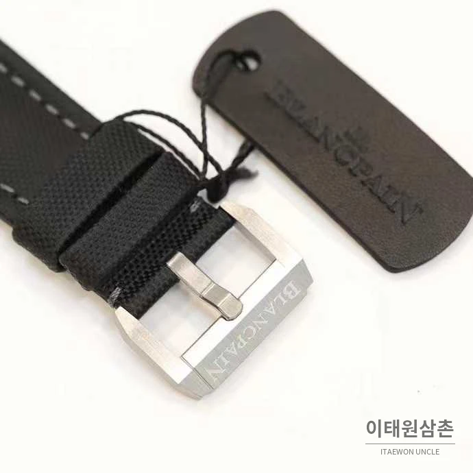 블랑팡 피프티패덤즈 세라믹 블랙다이얼 데이트 다이버 오토매틱 43.6mm 블랙 러버 스트랩 블랙 베젤