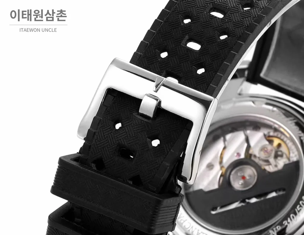블랑팡 피프티 패덤즈 스틸 블랙다이얼 다이버 오토매틱 40.3mm 5008B 블랙 러버 스트랩 실버 베젤