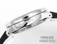 블랑팡 피프티 패덤즈 스틸 블랙다이얼 다이버 오토매틱 40.3mm 5008B 블랙 러버 스트랩 블랙 베젤