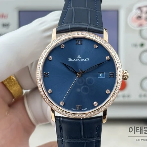 블랑팡 V시리즈 오토매틱 40mm 네이비 다이얼 네이비 가죽 스트랩