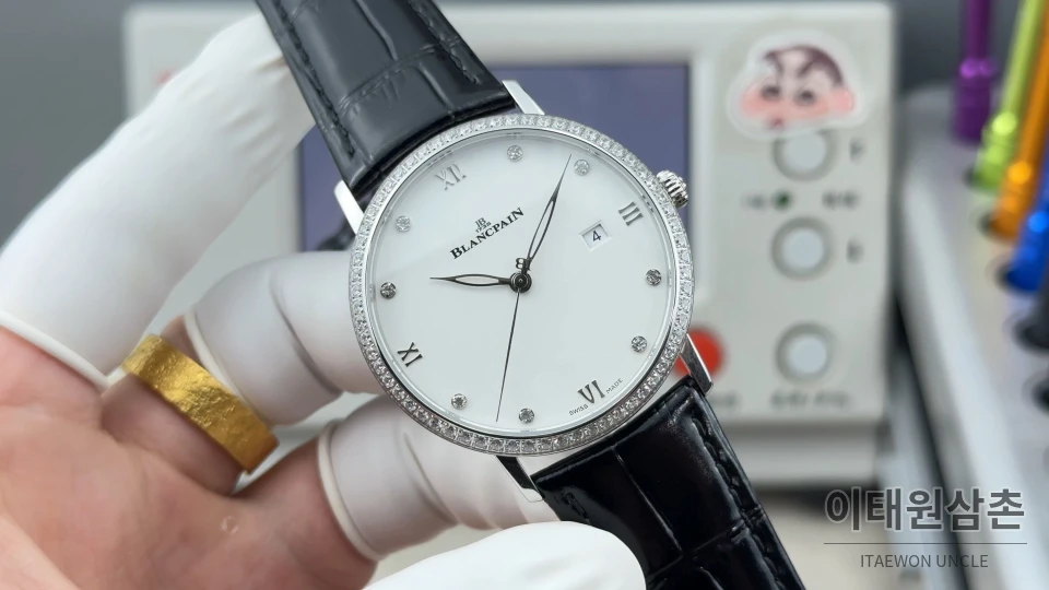 블랑팡 V시리즈 오토매틱 40mm 화이트 다이얼 블랙 가죽 스트랩