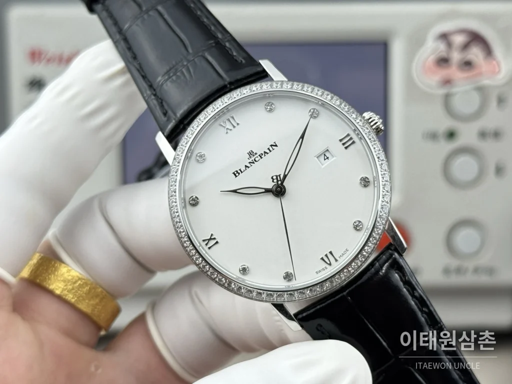 블랑팡 V시리즈 오토매틱 40mm 화이트 다이얼 블랙 가죽 스트랩