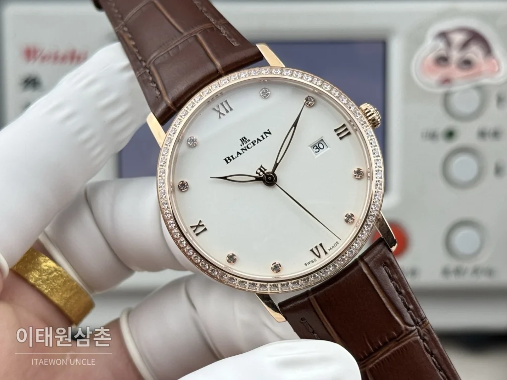 블랑팡 V시리즈 오토매틱 40mm 화이트 다이얼 브라운 가죽 스트랩