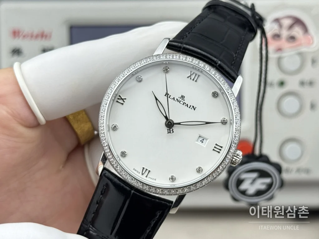 블랑팡 V시리즈 오토매틱 40mm 화이트 다이얼 블랙 가죽 스트랩