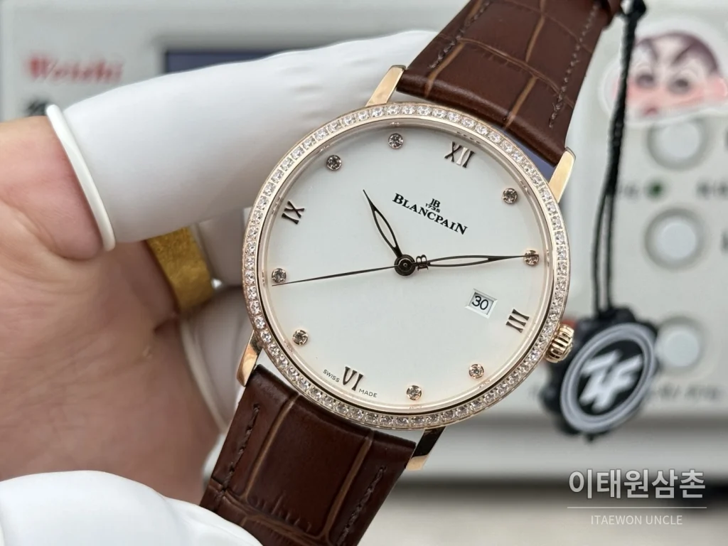 블랑팡 V시리즈 오토매틱 40mm 화이트 다이얼 브라운 가죽 스트랩