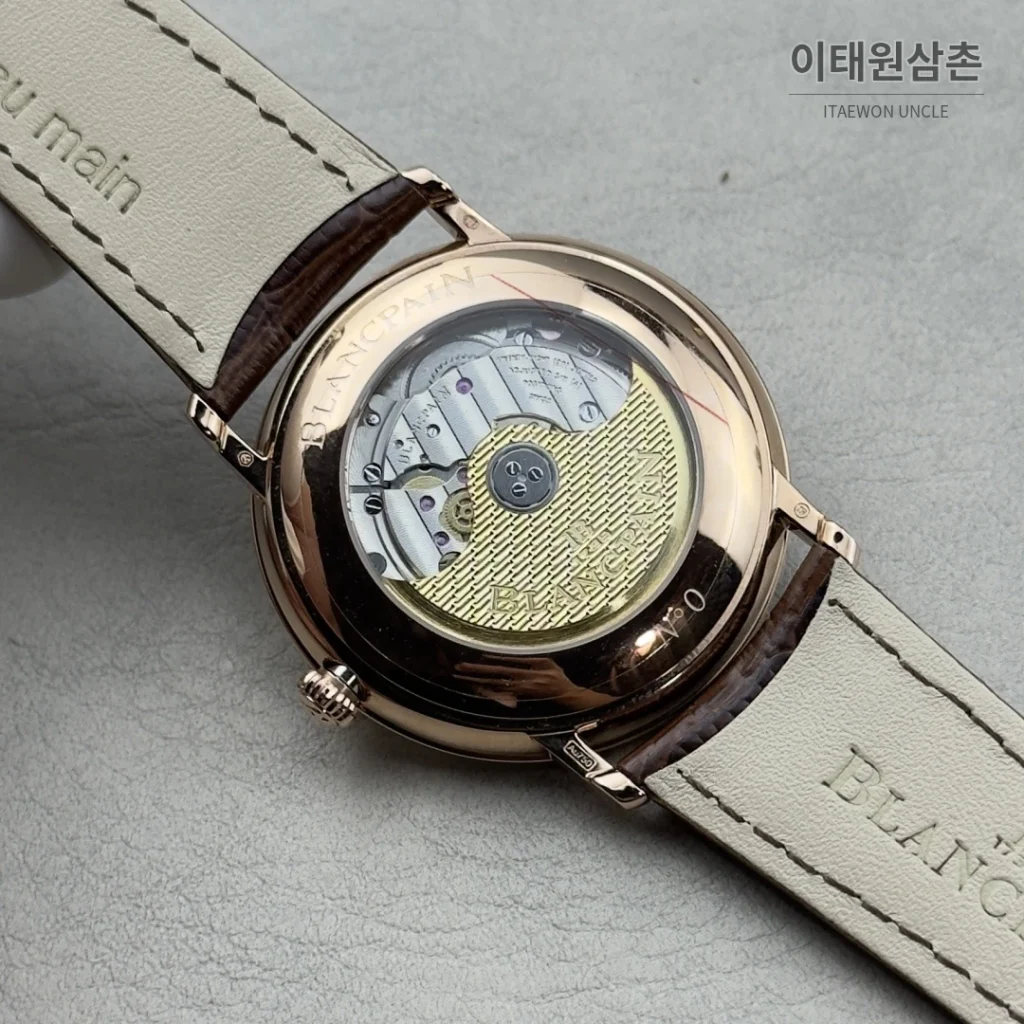 블랑팡 V시리즈 오토매틱 40mm 화이트 다이얼 브라운 가죽 스트랩