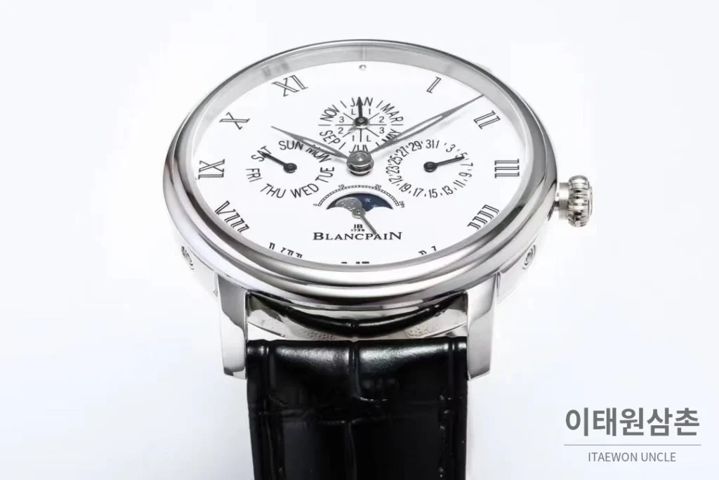 블랑팡 빌레레 퍼페추얼 캘린더 문페이즈 화이트다이얼 오토매틱 42mm 블랙 가죽 스트랩