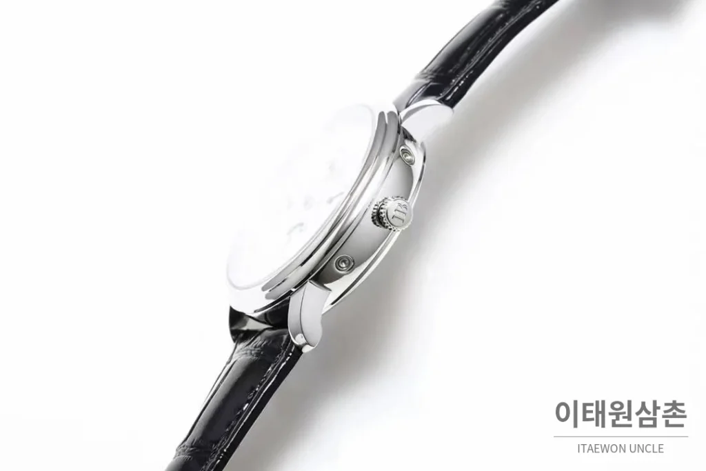 블랑팡 빌레레 퍼페추얼 캘린더 문페이즈 화이트다이얼 오토매틱 42mm 블랙 가죽 스트랩