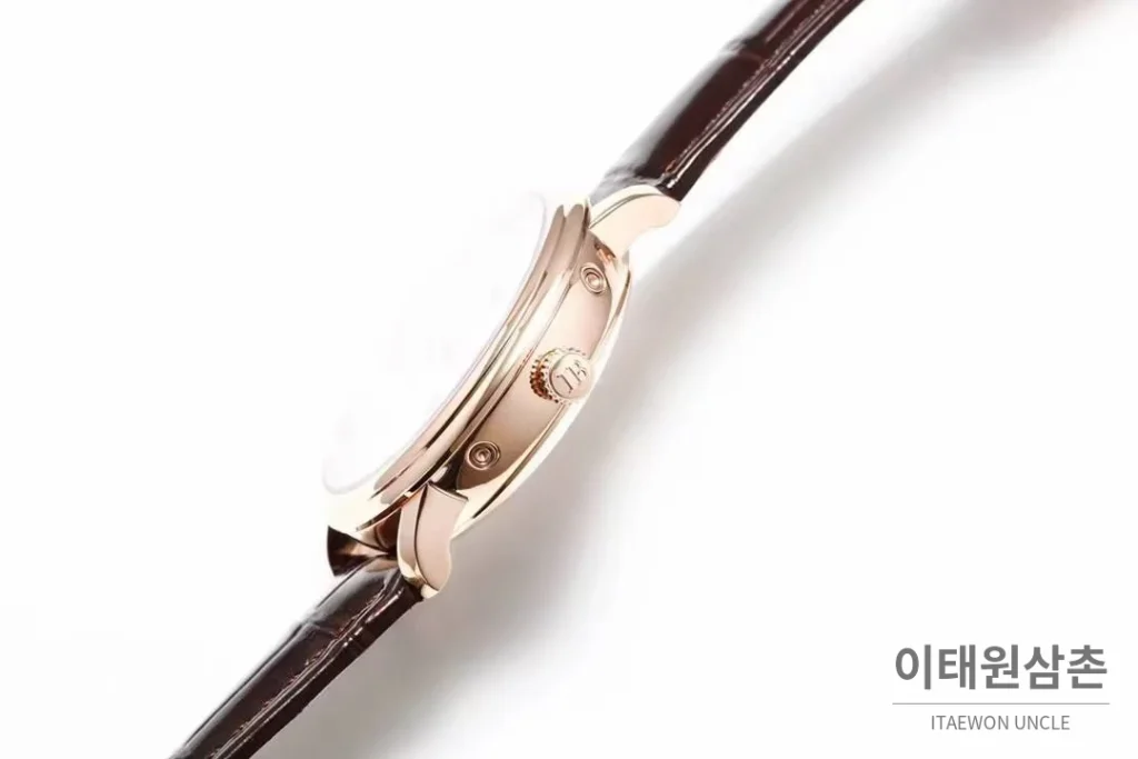 블랑팡 빌레레 퍼페추얼 캘린더 문페이즈 화이트다이얼 오토매틱 42mm 브라운 가죽 스트랩