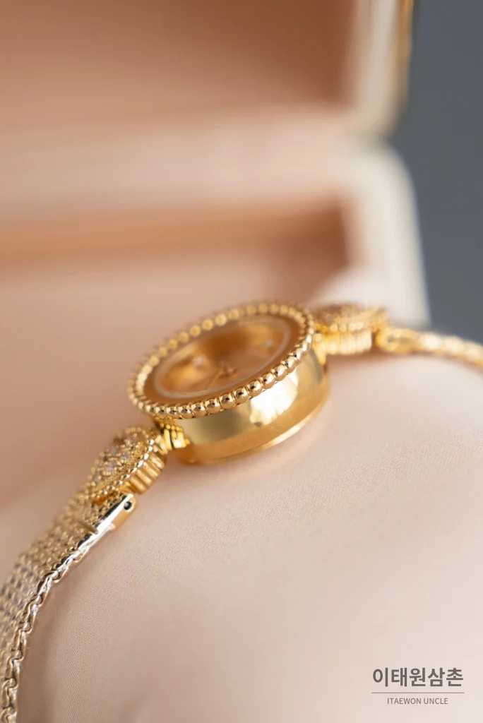 부쉐론 세르펭 보헴 골드베젤 골드다이얼 쿼츠 워치 23mm