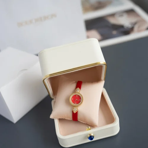 부쉐론 세르펭 보헴 자개다이얼 모이사나이트 쿼츠 워치 23mm 레드 가죽 스트랩 골드 베젤