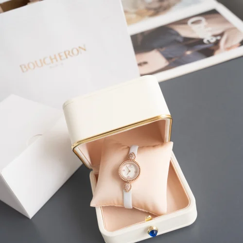 부쉐론 세르펭 보헴 자개다이얼 모이사나이트 쿼츠 워치 23mm 화이트 러버 스트랩 로즈골드 베젤 부쉐론 세르펭 보헴 자개다이얼 모이사나이트 쿼츠 워치 23mm 화이트 러버 스트랩 로즈골드 베젤