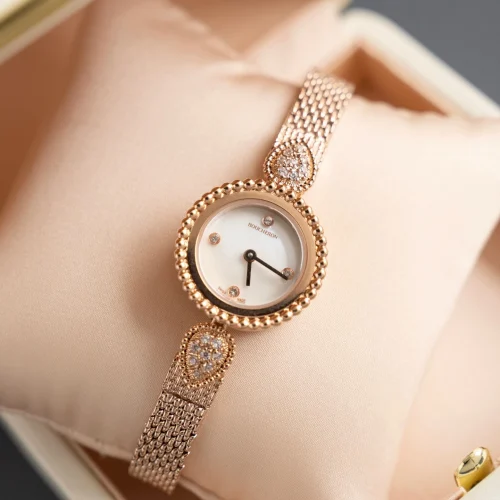 부쉐론 세르펭 보헴 로즈골드베젤 화이트다이얼 쿼츠 워치 23mm (2)