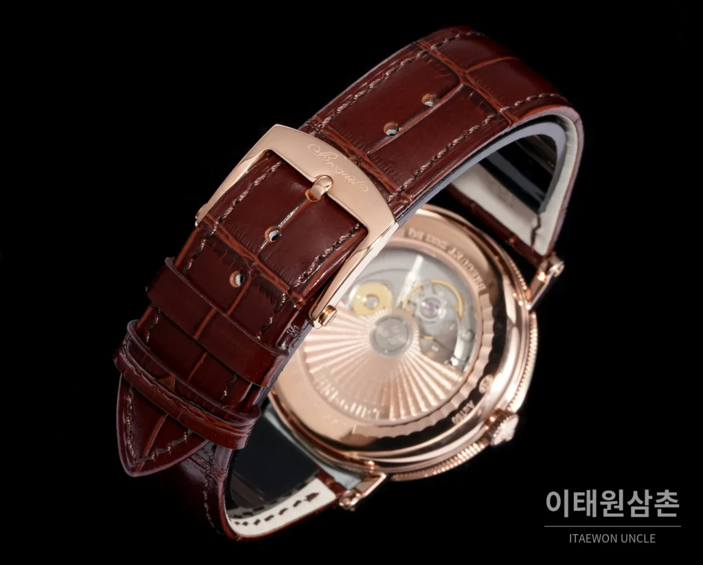 브레게 클래식 5177 에나멜 다이얼 블루핸즈 오토매틱 38mm 화이트 브라운 가죽 스트랩