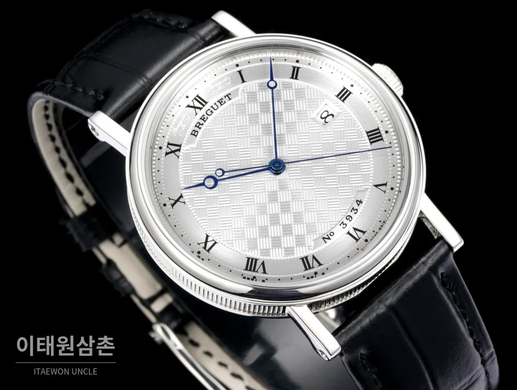 브레게 클래식 5177 스틸 에나멜 다이얼 오토매틱 38mm 화이트 블랙 가죽 스트랩