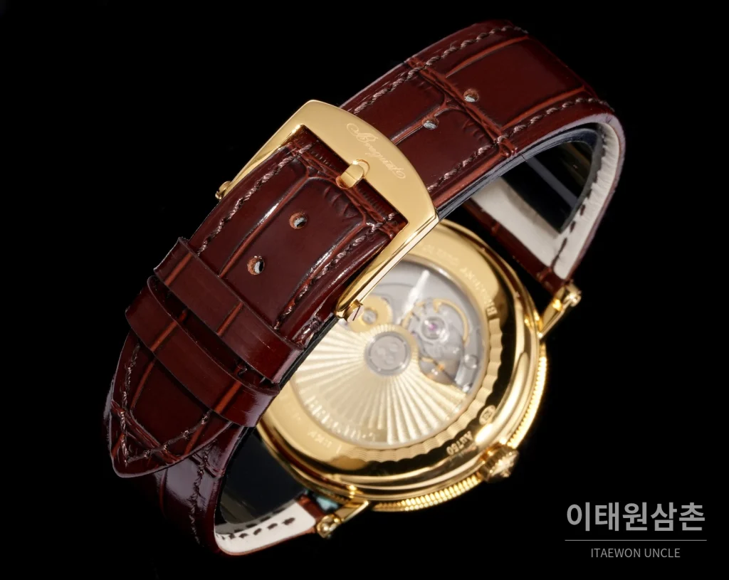 브레게 클래식 5177 스틸 에나멜 다이얼 오토매틱 38mm 화이트 브라운 가죽 스트랩