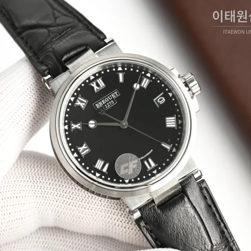 브레게 마린 오토매틱 40mm 블랙 다이얼 블랙 가죽 스트랩 브레게 마린 오토매틱 40mm 블랙 다이얼 블랙 가죽 스트랩