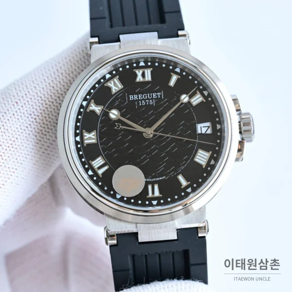 브레게 마린 선레이블루 다이얼 오토매틱 40mm 블랙 러버 스트랩 실버 베젤 브레게 마린 선레이블루 다이얼 오토매틱 40mm 블랙 러버 스트랩 실버 베젤