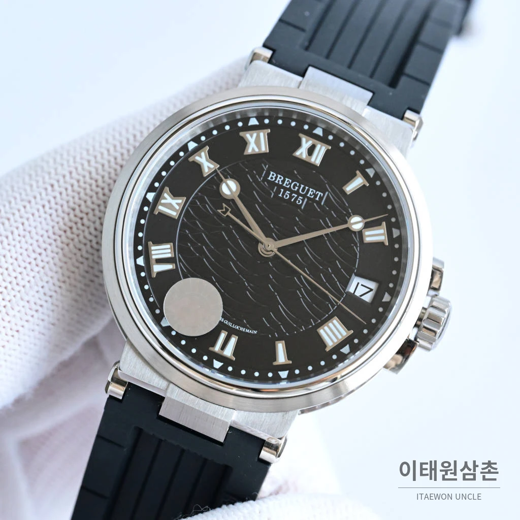 브레게 마린 선레이블루 다이얼 오토매틱 40mm 블랙 러버 스트랩 실버 베젤