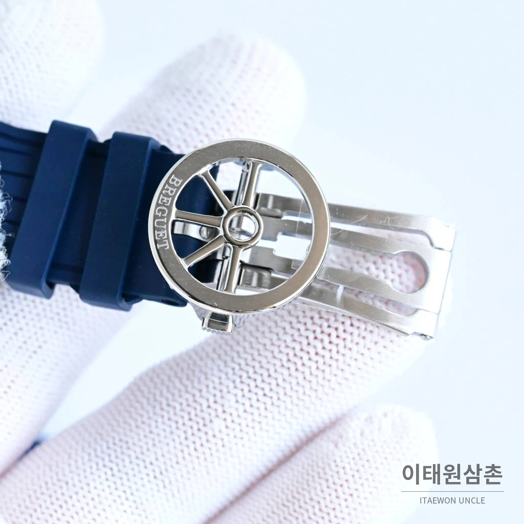브레게 마린 선레이블루 다이얼 오토매틱 40mm 블루 러버 스트랩