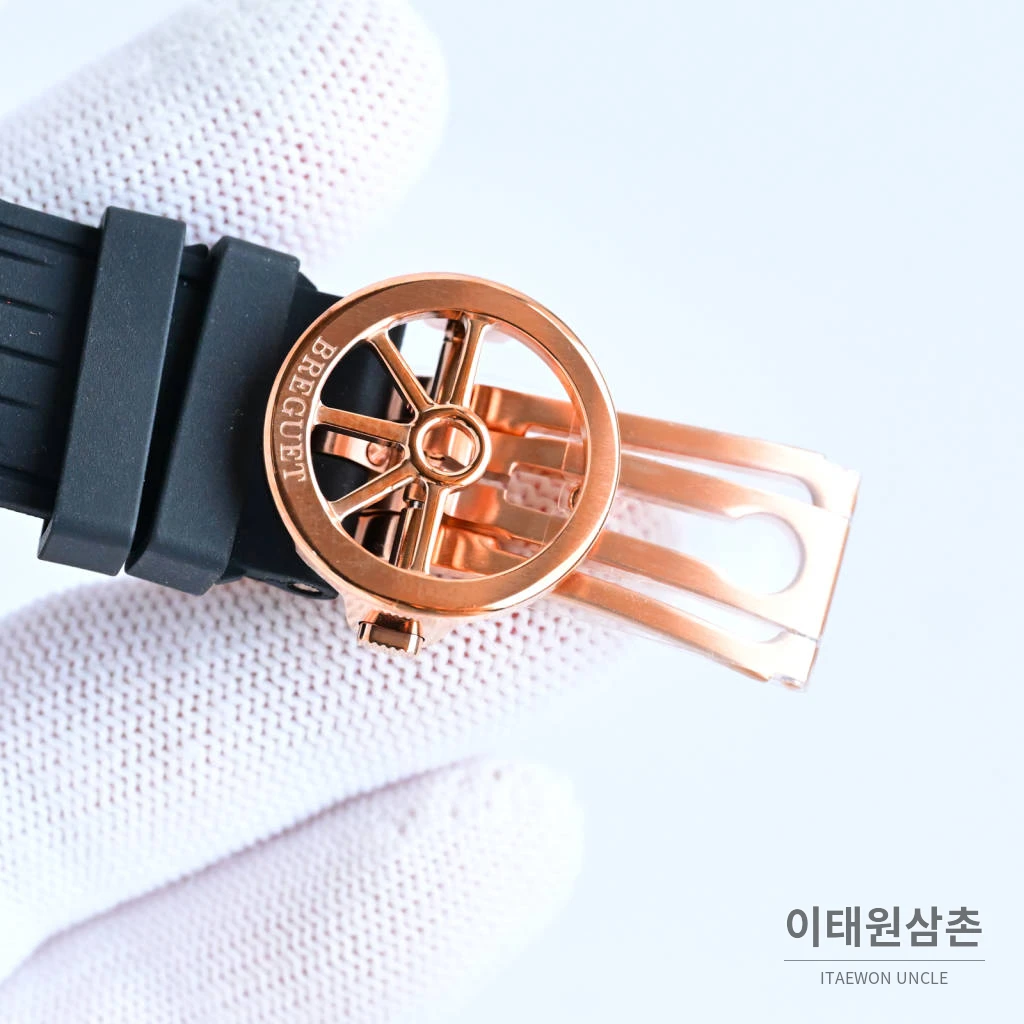 브레게 마린 선레이블루 다이얼 오토매틱 40mm 블랙 러버 스트랩 로즈골드 베젤