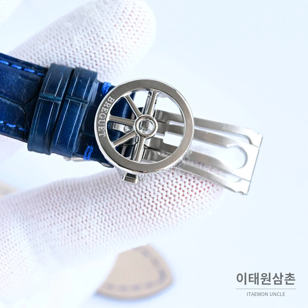 브레게 마린 선레이블루 다이얼 오토매틱 40mm