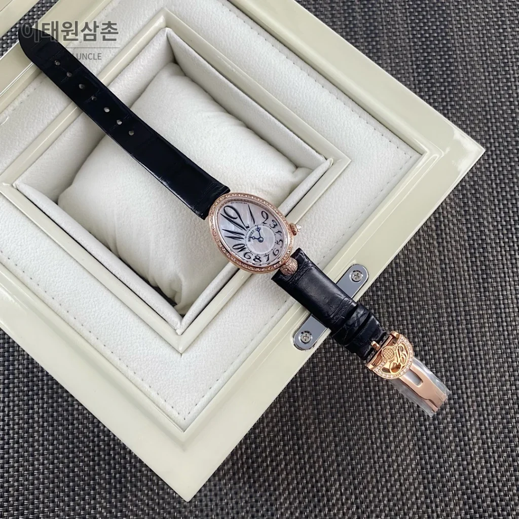 브레게 레인드네이플 18K 로즈골드 다이아몬드 오토매틱 33mm 자개 다이얼 블랙 가죽 스트랩 로즈골드 베젤