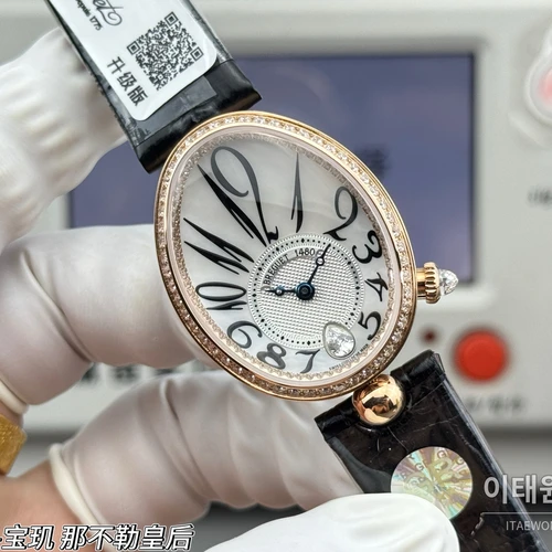 브레게 레인 드 네이플 로즈골드톤 크리스탈 베젤 화이트 다이얼 블랙 스트랩 시계 36mm
