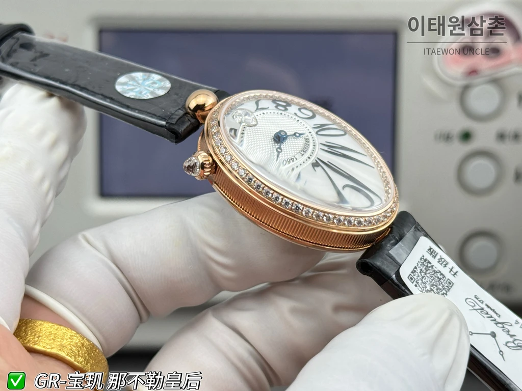 브레게 레인 드 네이플 로즈골드톤 크리스탈 베젤 화이트 다이얼 블랙 스트랩 시계 36mm